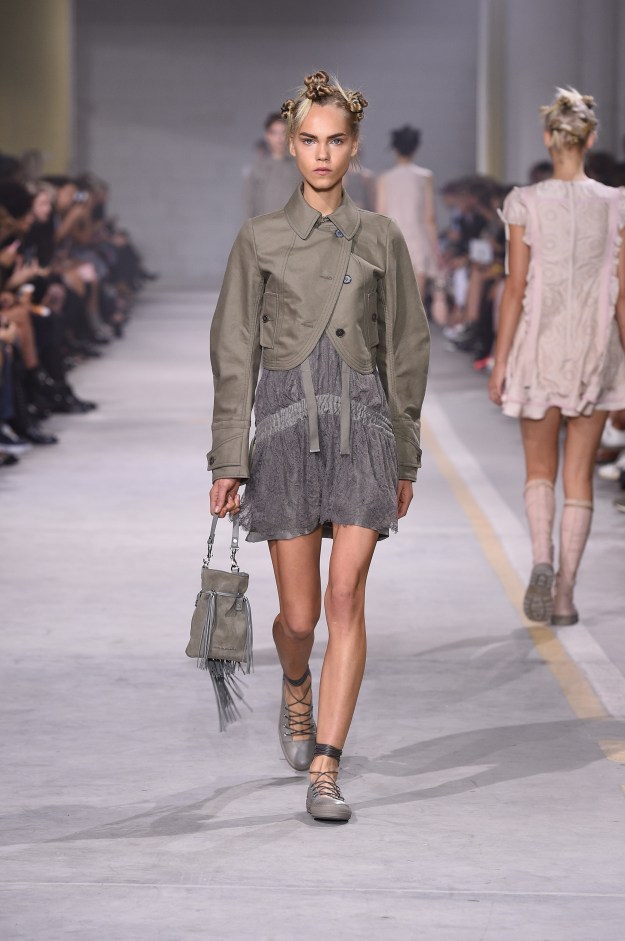 %d7%93%d7%99%d7%96%d7%9c-%d7%91%d7%9c%d7%90%d7%a7-%d7%92%d7%95%d7%9c%d7%93-ss17-%d7%91%d7%9e%d7%94%d7%9c%d7%9a-%d7%a9%d7%91%d7%95%d7%a2-%d7%94%d7%90%d7%95%d7%a4%d7%a0%d7%94-%d7%91%d7%9e%d7%99%d7%9c